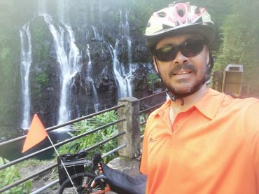 Mikaël fondateur d'Atmosphère Péi les vélos-couchés à la Réunion